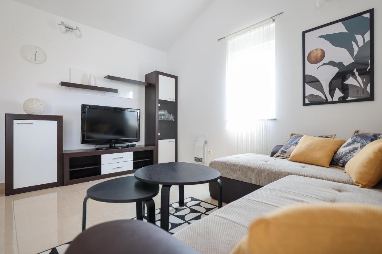Chill 4 Real Sea View Mandre Apartment Luaran gambar